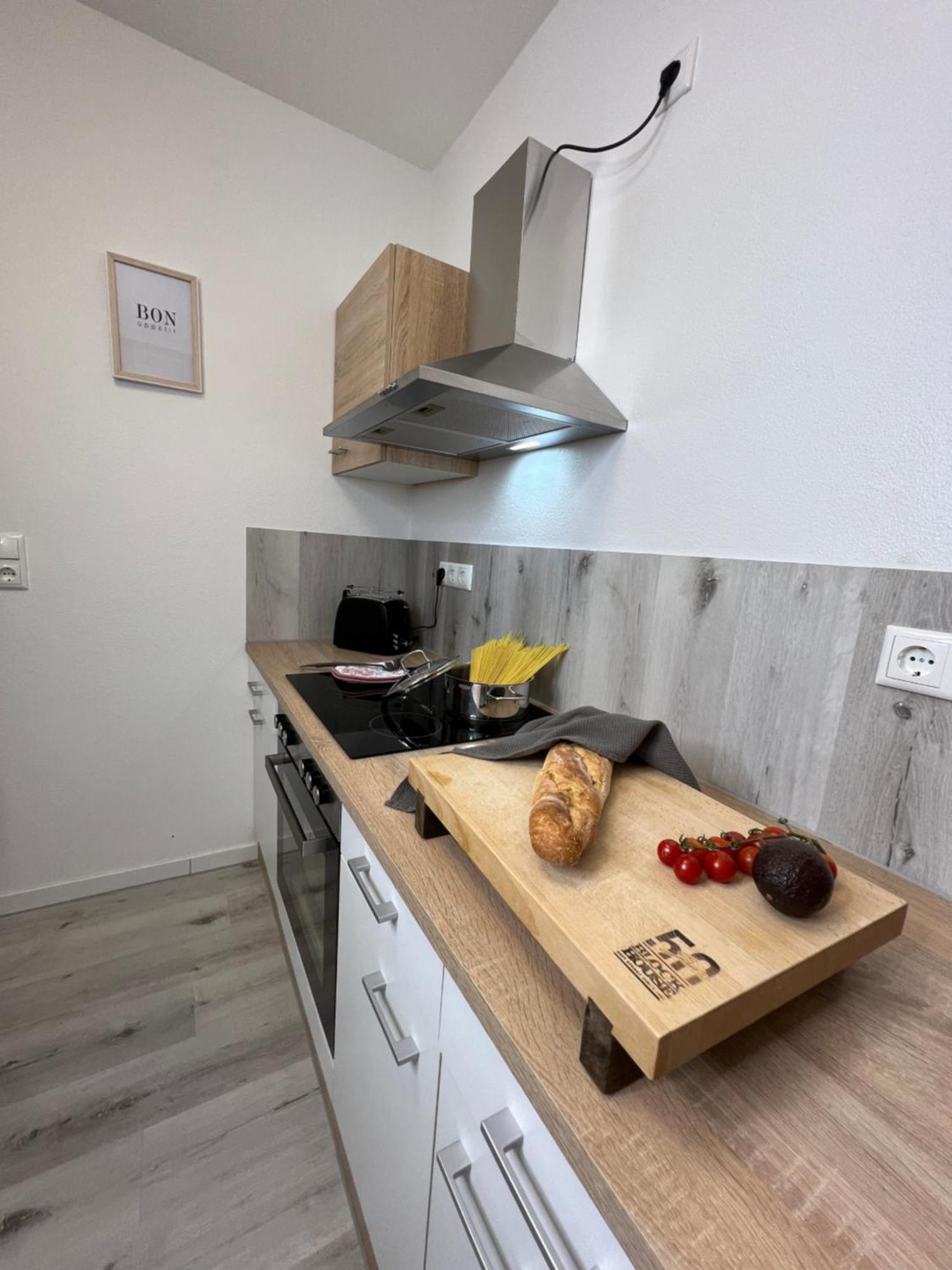 Home Inn Apartments - 201 Minden  Eksteriør bilde